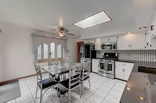 388 Campbell Ave, Calumet City, IL 60409 - Photo 6