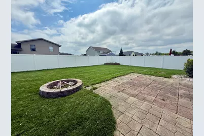 613 Persimmon Pkwy, Hebron, IN 46341 - Photo 20