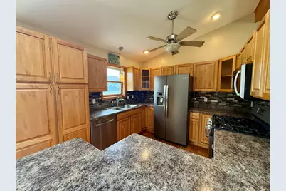 613 Persimmon Pkwy, Hebron, IN 46341 - Photo 4