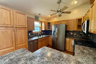 613 Persimmon Pkwy, Hebron, IN 46341 - Photo 4