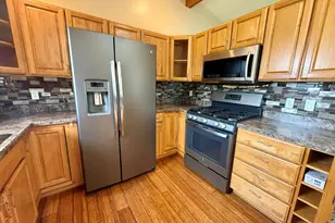 613 Persimmon Pkwy, Hebron, IN 46341 - Photo 6