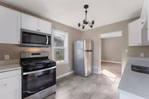 301 W Bates St, Hebron, IN 46341 - Photo 8