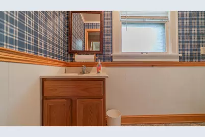 1025 Indiana Avenue, La Porte, IN 46350 - Photo 16