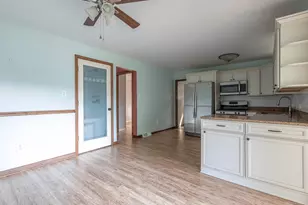 810 1/2 Woodland Terrace, Valparaiso, IN 46383 - Photo 12