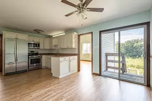 810 1/2 Woodland Terrace, Valparaiso, IN 46383 - Photo 10