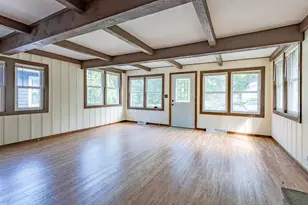 810 1/2 Woodland Terrace, Valparaiso, IN 46383 - Photo 8