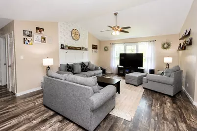 2946 S Collins Drive, La Porte, IN 46350 - Photo 4