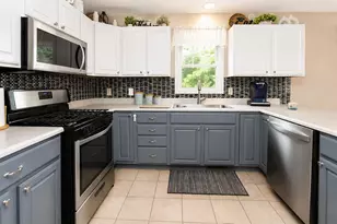 2946 S Collins Dr, La Porte, IN 46350 - Photo 8