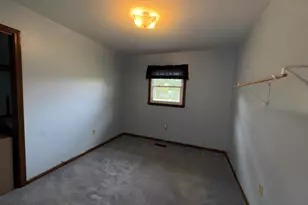 5271 Kings Ct, Portage, IN 46368 - Photo 6
