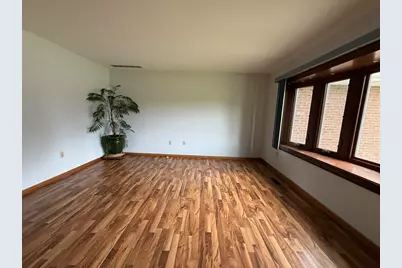 5271 Kings Court, Portage, IN 46368 - Photo 2