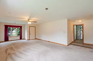 3643 Sandalwood Ct, Highland, IN 46322 - Photo 6