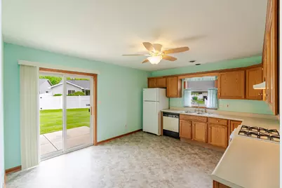 3643 Sandalwood Court, Highland, IN 46322 - Photo 10