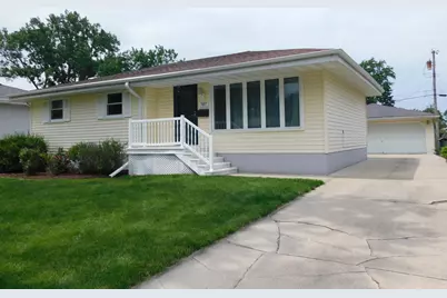 707 212th Street, Dyer, IN 46311 - Photo 2