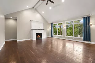 201 Sylvan Ct, Valparaiso, IN 46385 - Photo 4