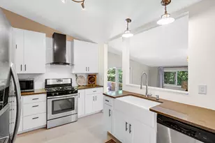 717 N Randolph St, Gary, IN 46403 - Photo 8