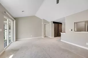 663 Forest Glen Dr, Valparaiso, IN 46385 - Photo 8