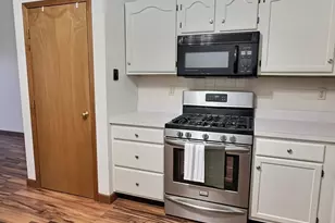 3602 Timberbridge Dr, Valparaiso, IN 46383 - Photo 8