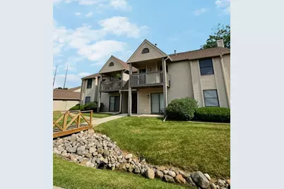 3602 Timberbridge Drive #G, Valparaiso, IN 46383 - Photo 2