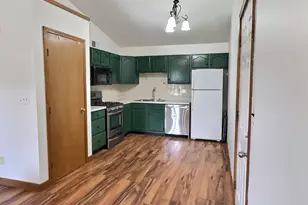 3602 Timberbridge Dr, Valparaiso, IN 46383 - Photo 4