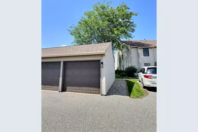3602 Timberbridge Drive #G, Valparaiso, IN 46383 - Photo 4