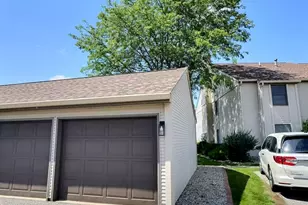 3602 Timberbridge Dr, Valparaiso, IN 46383 - Photo 4
