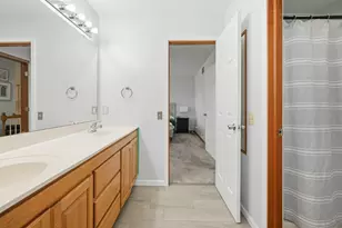 555 Lk Pk Dr, Valparaiso, IN 46385 - Photo 18