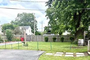 204 S Washington St, LaCrosse, IN 46348 - Photo 4