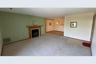 9621 Merrillville Road #203, Crown Point, IN 46307 - Photo 6