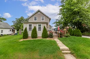 308 E Porter St, Crown Point, IN 46307 - Photo 2
