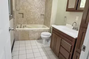 200 Donovan Dr, Valparaiso, IN 46385 - Photo 8