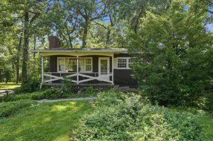 2835 Hart St, Dyer, IN 46311 - Photo 1