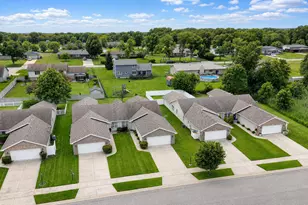 707 W 77th Ave, Merrillville, IN 46410 - Photo 4
