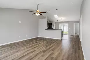 707 W 77th Ave, Merrillville, IN 46410 - Photo 14