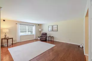 4309 Campbell St, Valparaiso, IN 46385 - Photo 6