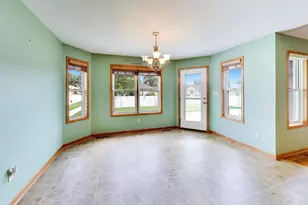 2615 43rd St, Highland, IN 46322 - Photo 12