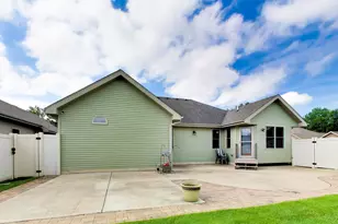 2615 43rd St, Highland, IN 46322 - Photo 32