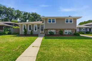 322 N Lindberg St, Griffith, IN 46319 - Photo 2