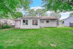 3304 175th Pl, Hammond, IN 46323 - Photo 4