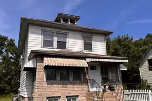564 Carolina St, Gary, IN 46402 - Photo 1