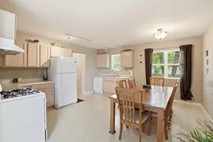 379 Fox Trail Ct, Hobart, IN 46342 - Photo 10