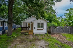 910 E 6th St, Hobart, IN 46342 - Photo 24