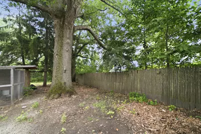 910 E 6th Street, Hobart, IN 46342 - Photo 18