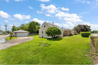 125 N Wisconsin Street, Hobart, IN 46342 - Photo 4