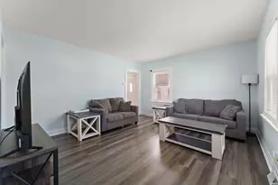 125 N Wisconsin St, Hobart, IN 46342 - Photo 6