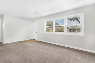 6620 Missouri Ave, Hammond, IN 46323 - Photo 4