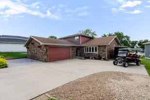 1813 Forest Ln, Crown Point, IN 46307 - Photo 2