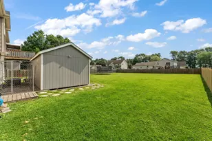 414 N Church St, Kouts, IN 46347 - Photo 24