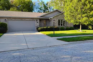 160 Sagamore Pkwy, La Porte, IN 46350 - Photo 1