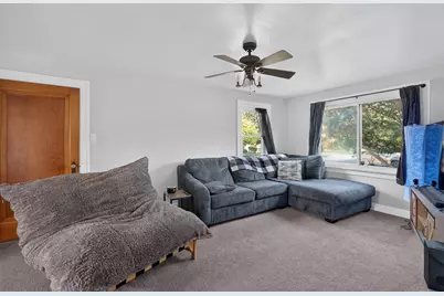 202 E 2nd Street, Wanatah, IN 46390 - Photo 6