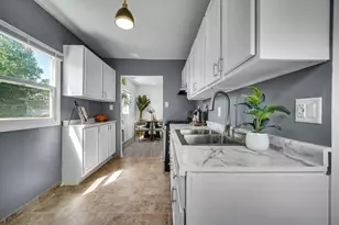 8115 Wicker Park Dr, Highland, IN 46322 - Photo 14